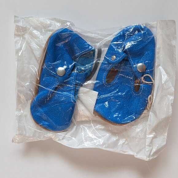 Mon Petit Shoes T-strap Ultra Blue NIB size 6 - Picture 1 of 3